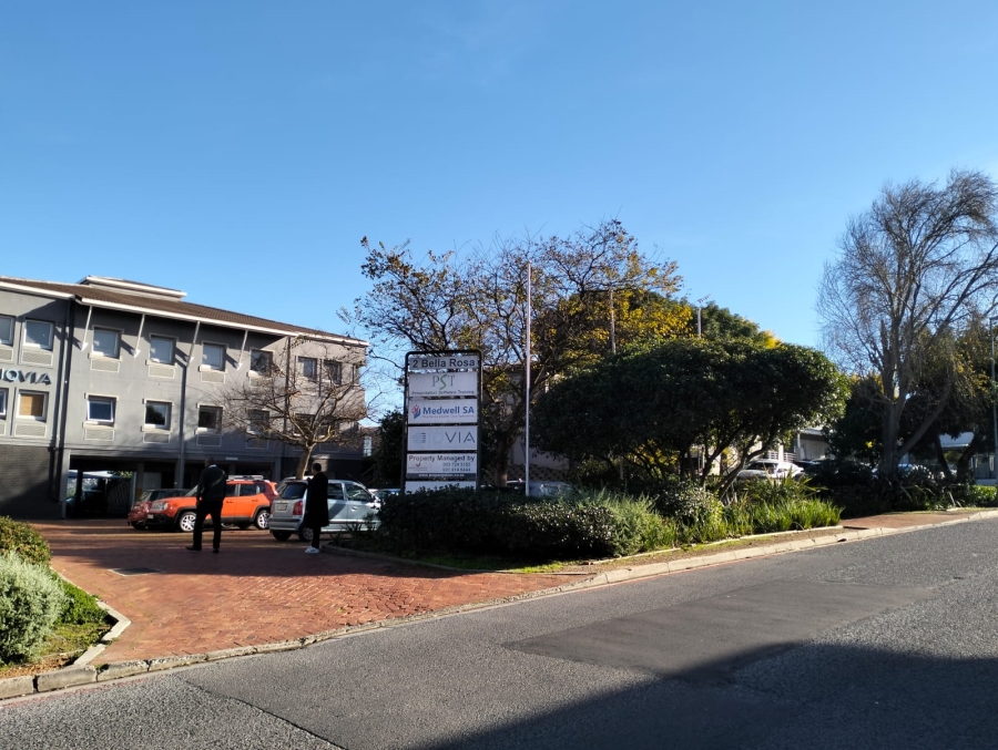 To Let commercial Property for Rent in Rosenpark Western Cape